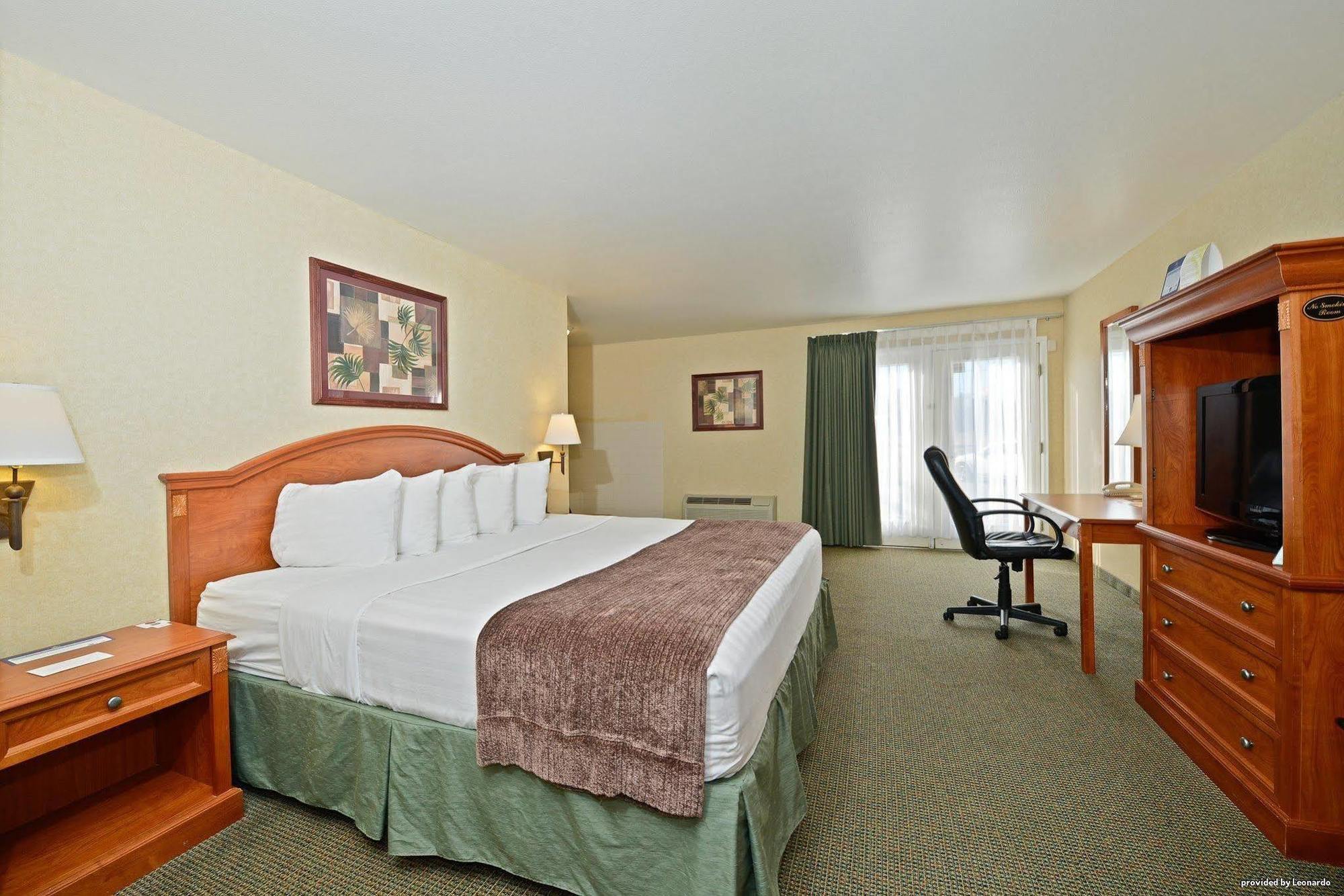 Best Western Sundowner Sterling Room photo